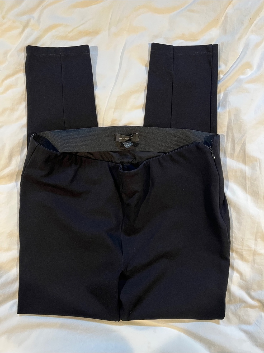 NWOT Ann Taylor Black Leggings 12